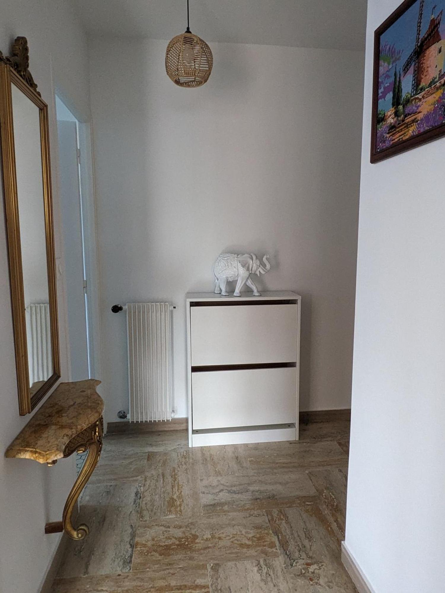 Appartement Spacieux Et Calme Saint-Raphaël المظهر الخارجي الصورة