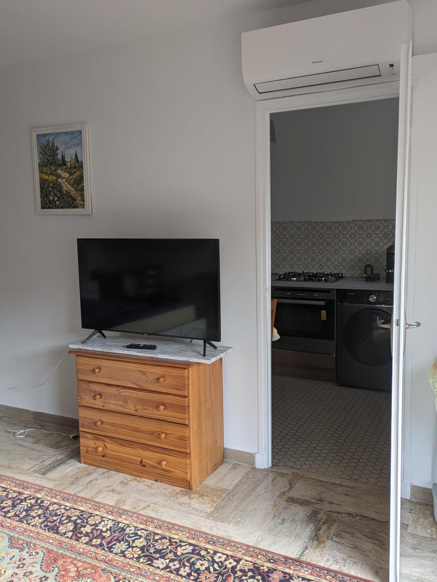 Appartement Spacieux Et Calme Saint-Raphaël المظهر الخارجي الصورة